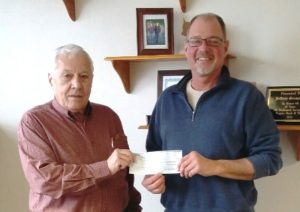 Peoples Bank & Trust donates to City of Waverly Flag Program