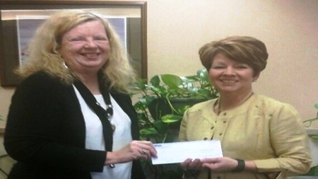 Peoples Bank & Trust - Chatham Volunteer Stephanie Emerson