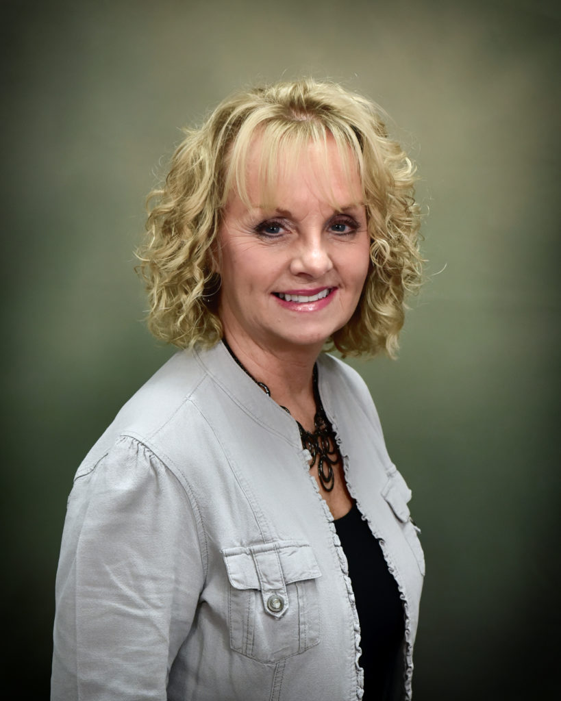 Peoples Bank & Trust Employee - Sherri Hunter