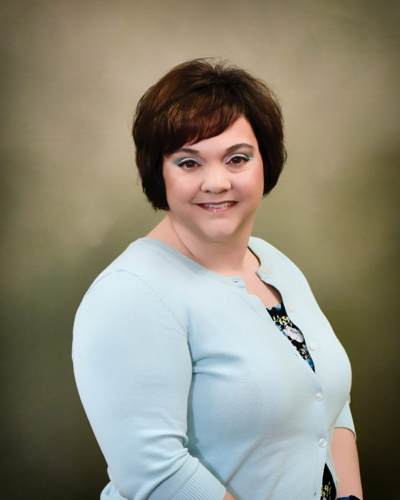 Peoples Bank & Trust Employee - Jennifer Nagle