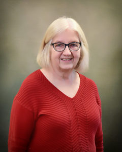 Peoples Bank & Trust Employee - Cindy Elliot