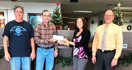 Peoples Bank & Trust Donates to Waverly American Legion